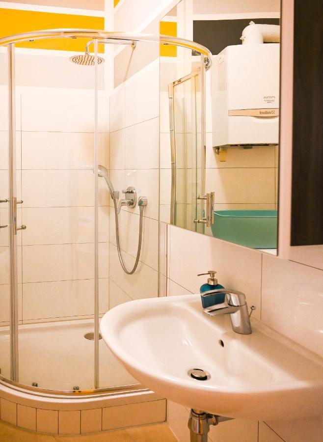 Backpacker Apartment Schoenbrunn Wien Eksteriør billede